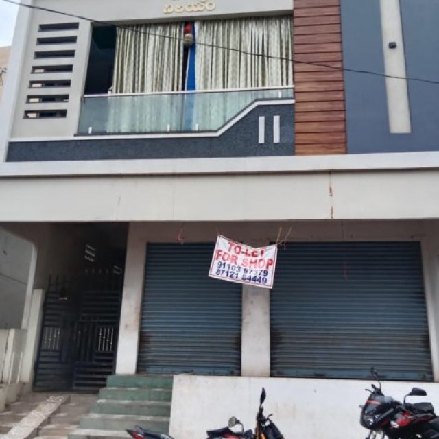 Commercial Space For Rent at Main road, Karapa.